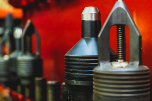 Universal Wellhead Service Tools